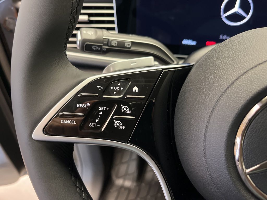 Thumbnail: 2026 Mercedes-Benz GLE - 14