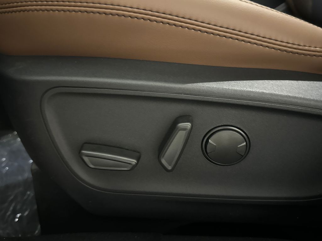 New 2026 Gray Ford Outer Banks image 26