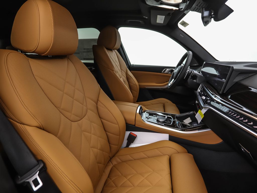 Thumbnail: 2026 BMW X5 - 31