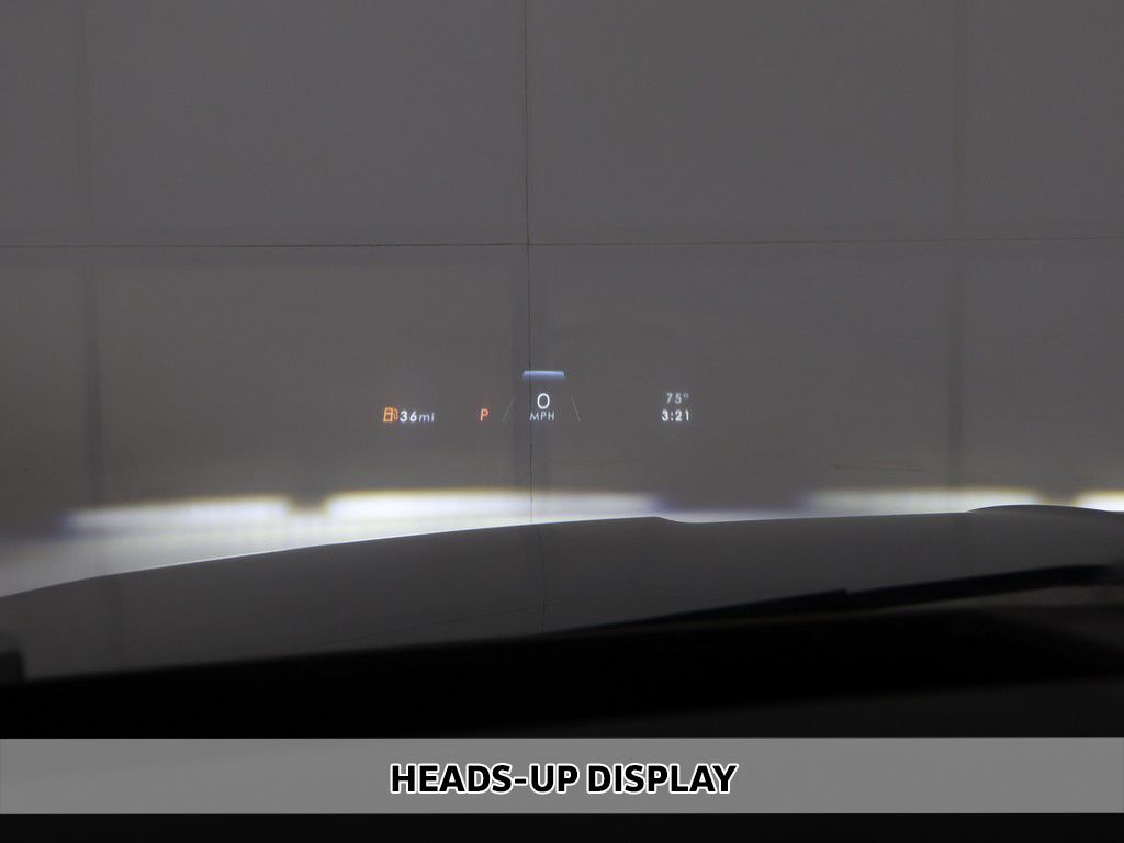Used 2022 White Lincoln Reserve image 7
