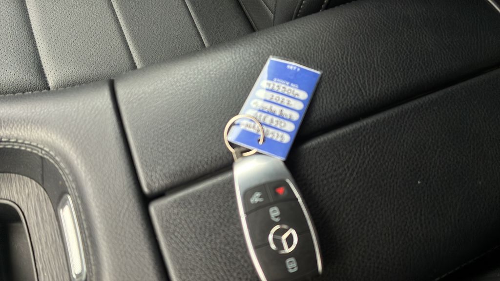 used 2022 Mercedes-Benz GLE car, priced at $32,200