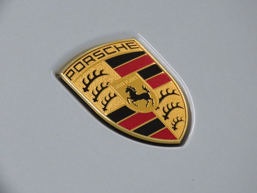 Thumbnail: 2023 Porsche Panamera - 13