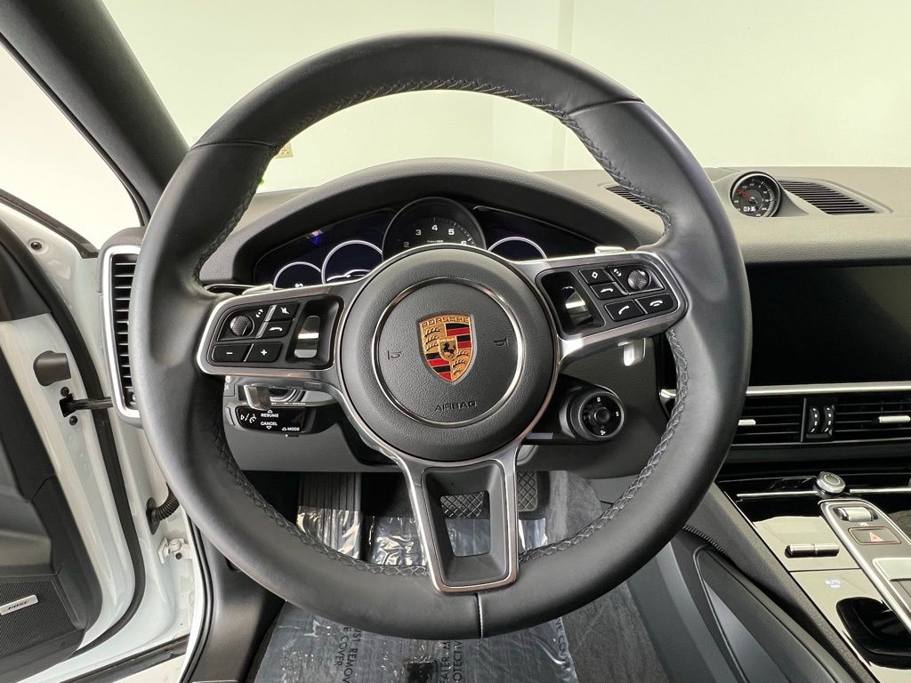 Thumbnail: 2022 Porsche  - 7