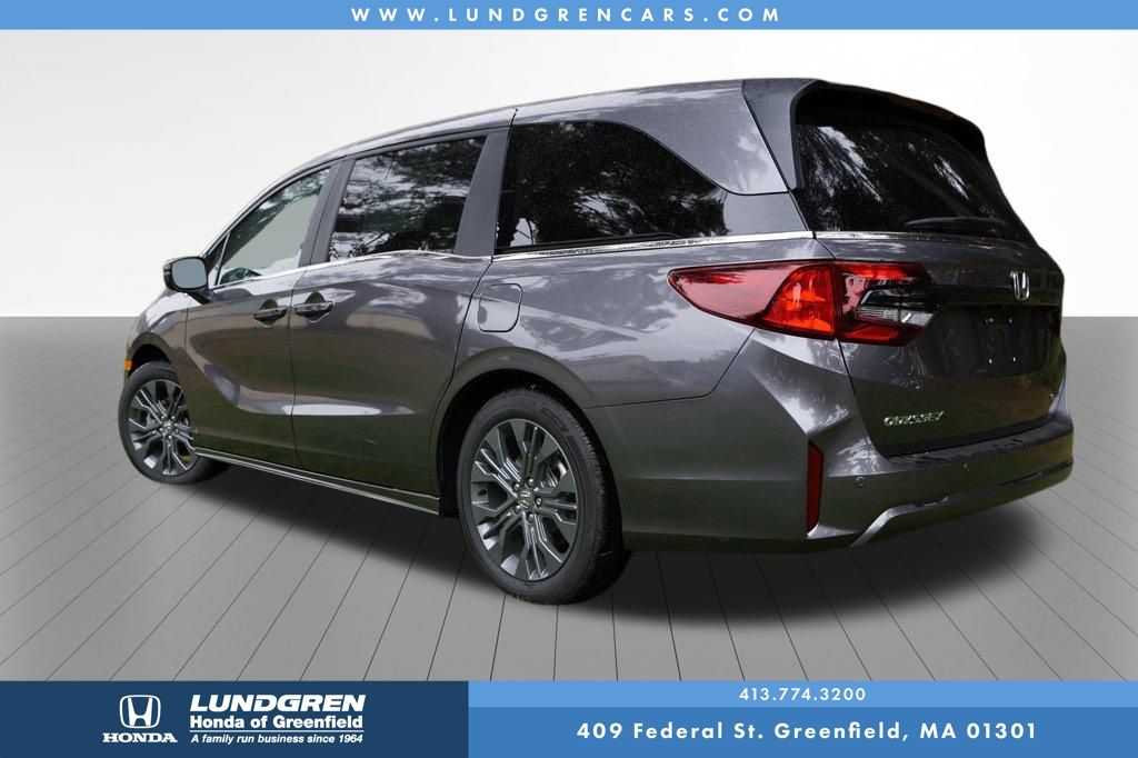 2025 Honda Odyssey Touring 10