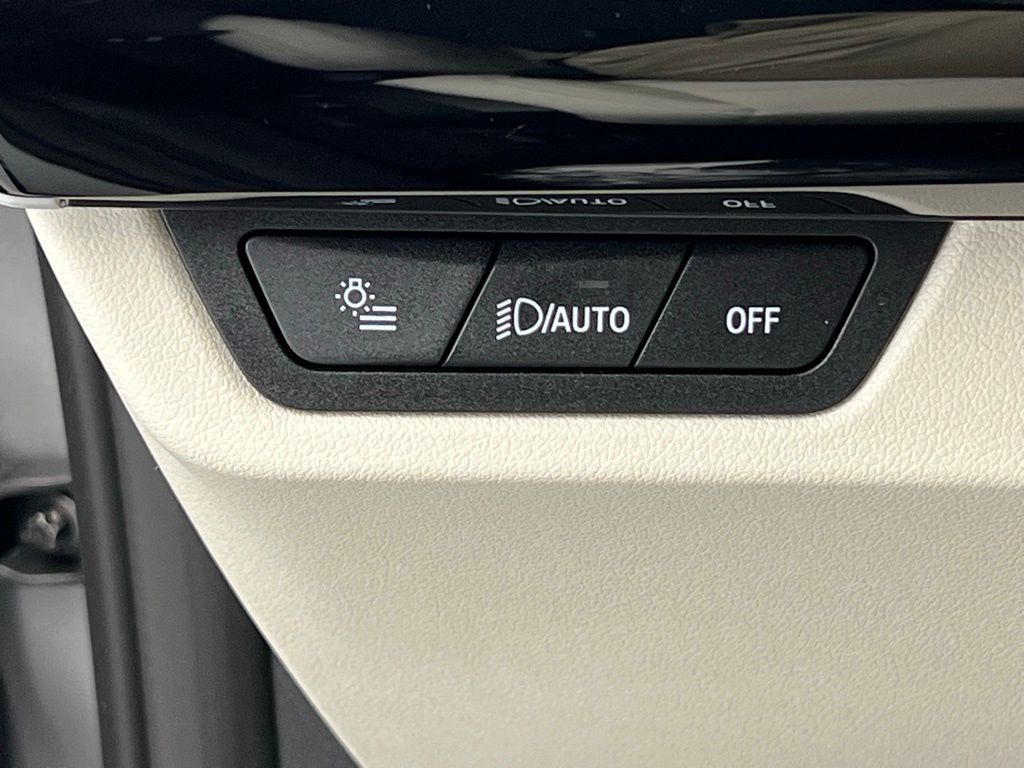 Thumbnail: 2026 BMW X1 - 19