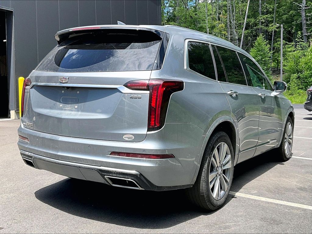 2024 Cadillac XT6 — photo 4