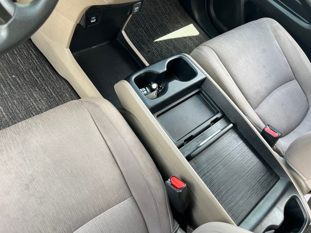 Thumbnail: 2021 Honda Odyssey - 19