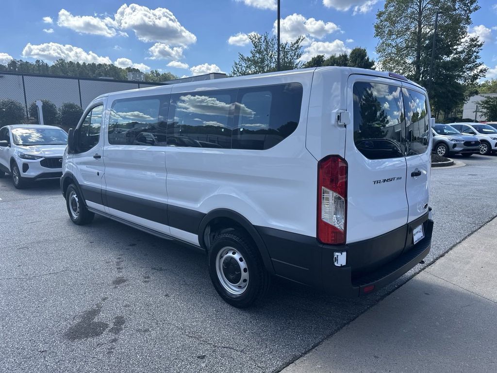 2024 Ford Transit-350 XL 5