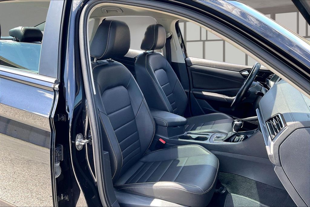 Used 2024 Volkswagen Jetta Sedan