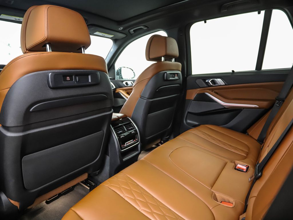 Thumbnail: 2023 BMW X5 - 21