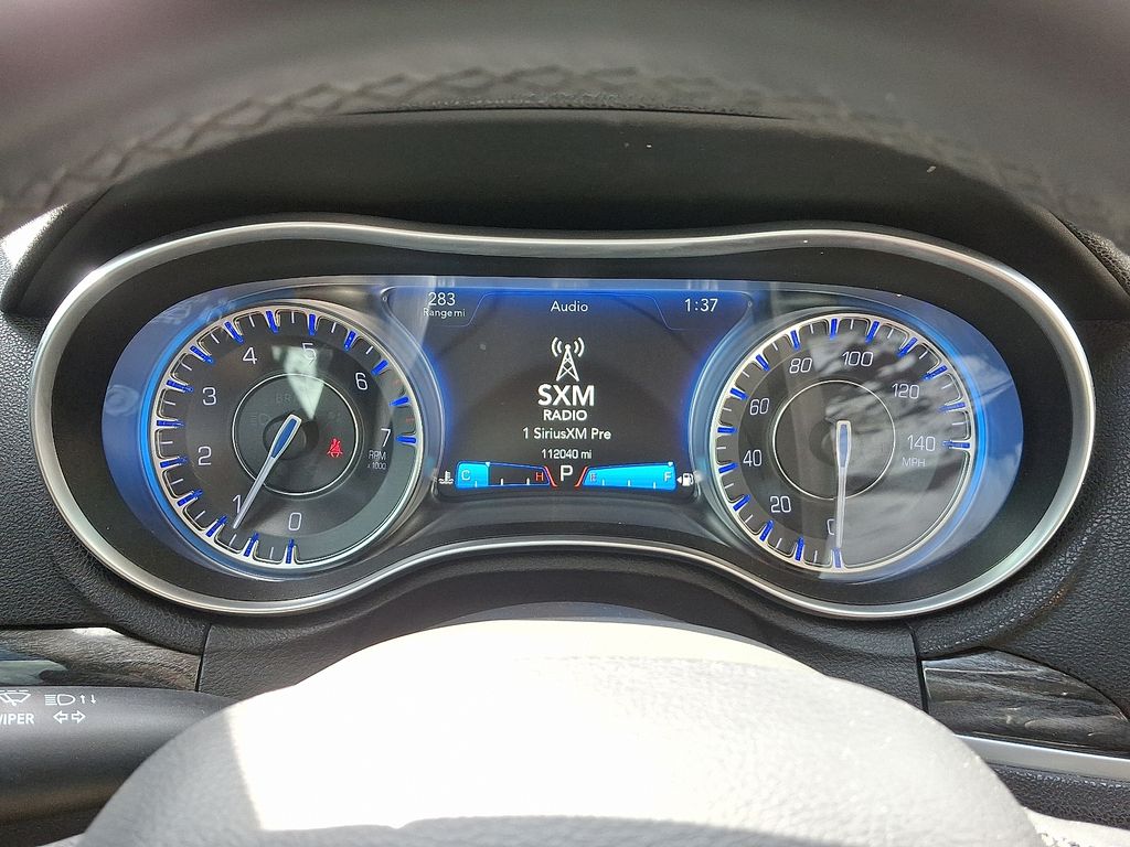 Thumbnail: 2016 Chrysler 300 - 21