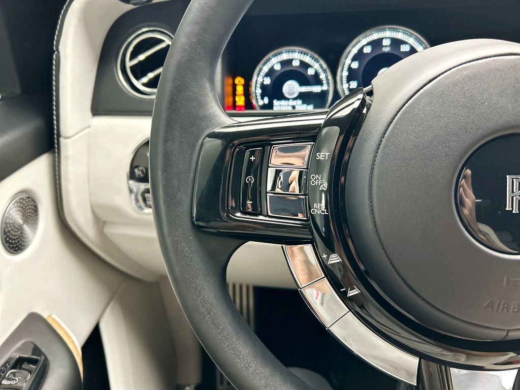 Thumbnail: 2019 Rolls-Royce Cullinan - 11