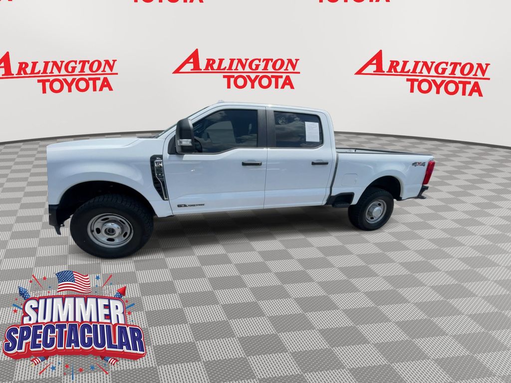 Used 2024 Ford F-350SD Truck