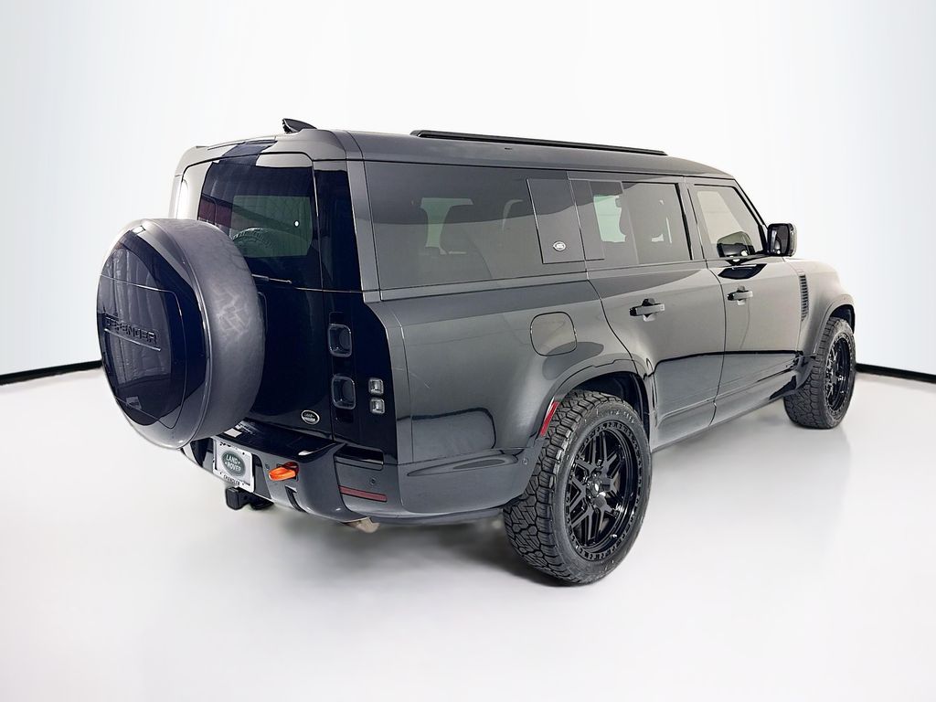 Thumbnail: 2023 Land Rover Defender - 5