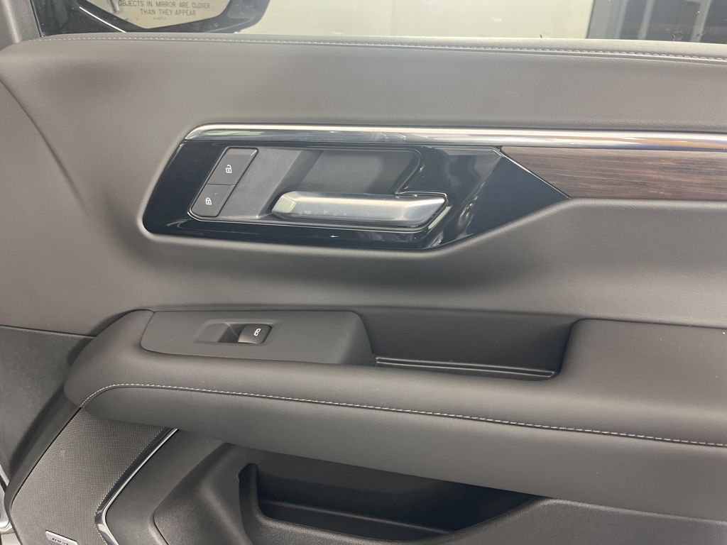 Thumbnail: 2026 Chevrolet Tahoe - 6