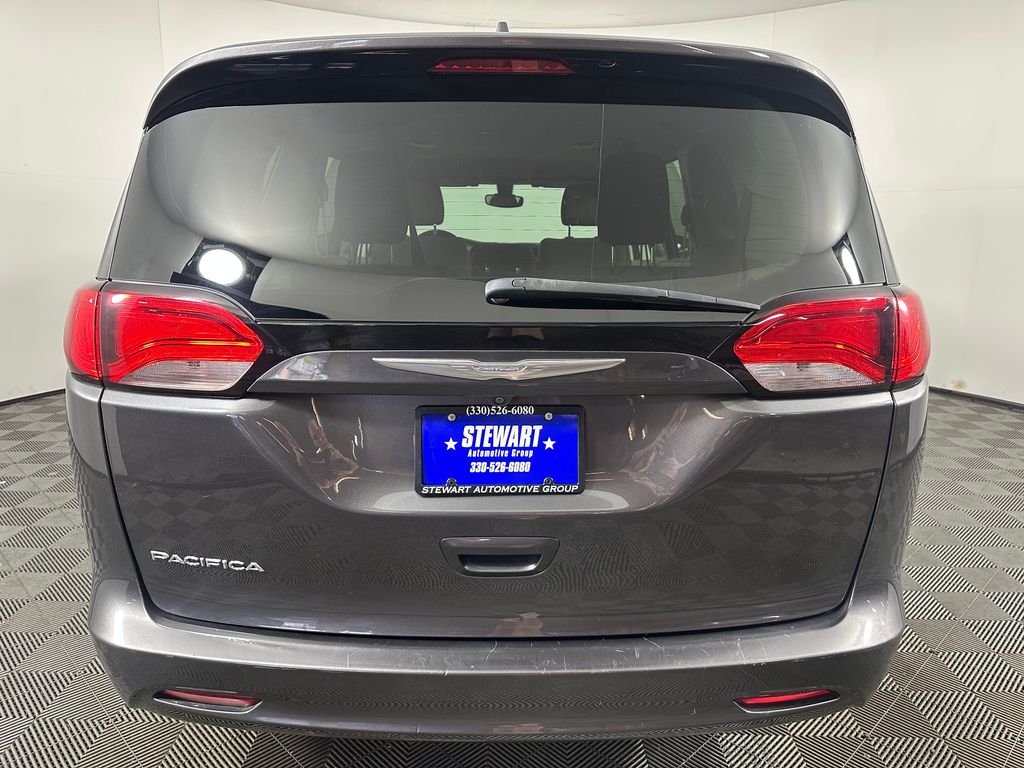 Photo 4 of 2017 Chrysler Pacifica LX