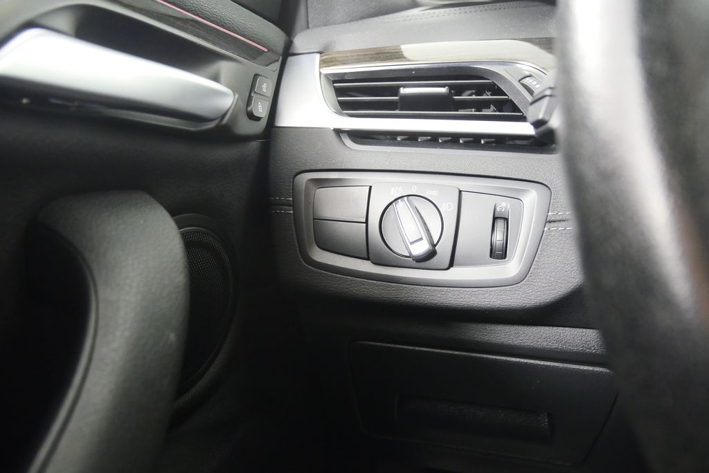 2021 BMW X1 sDrive28i 18