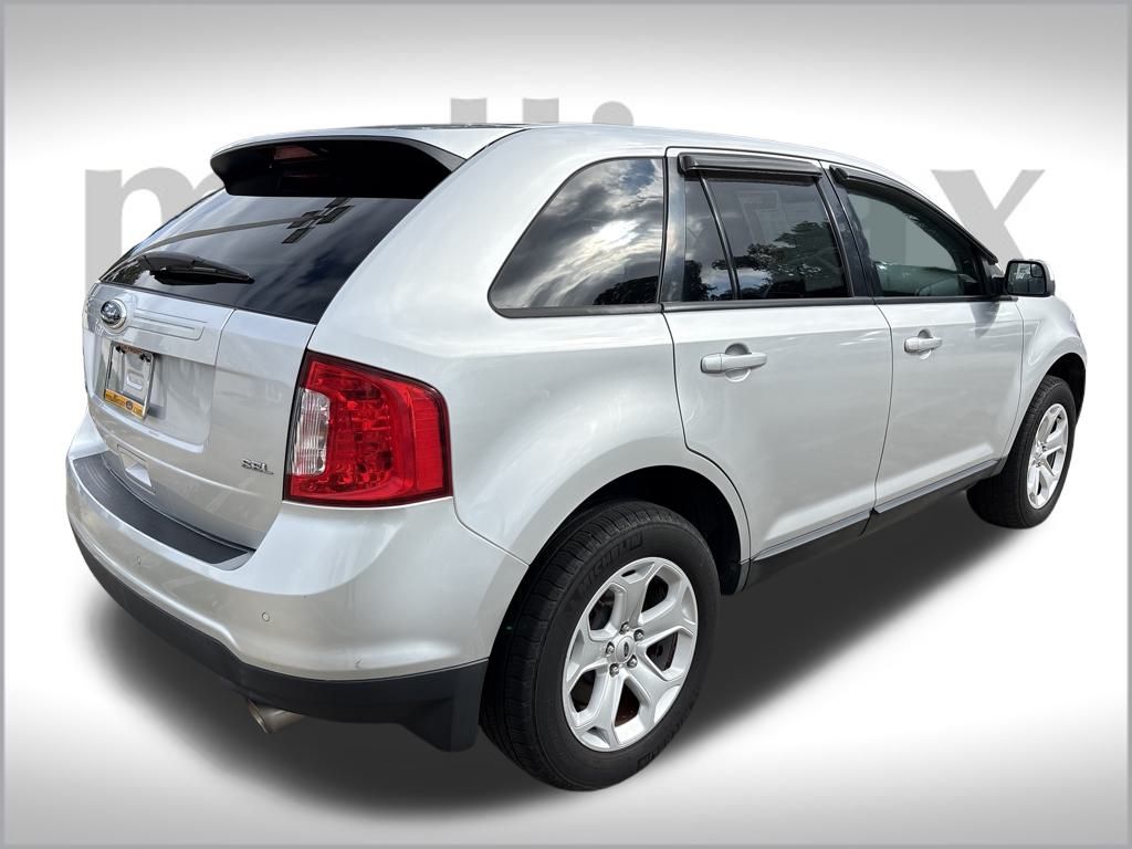 2013 Ford Edge SEL photo 3