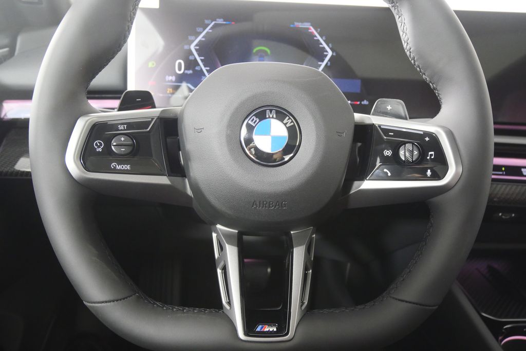 Thumbnail: 2026 BMW 5 Series - 21