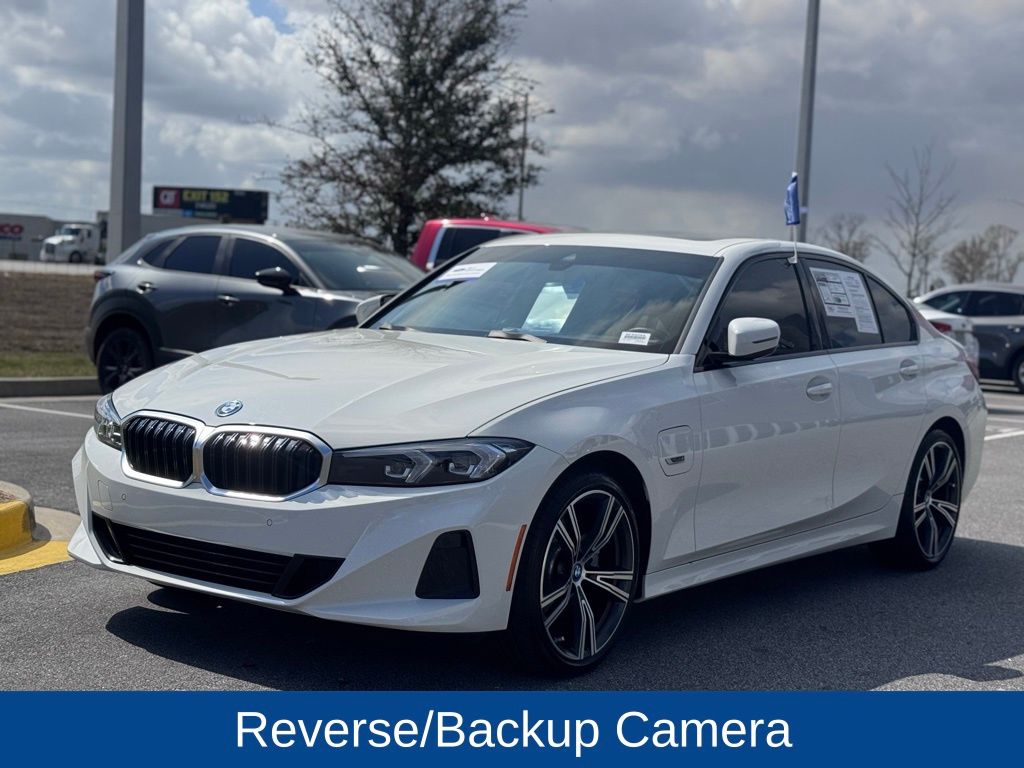 2023 BMW 330e 