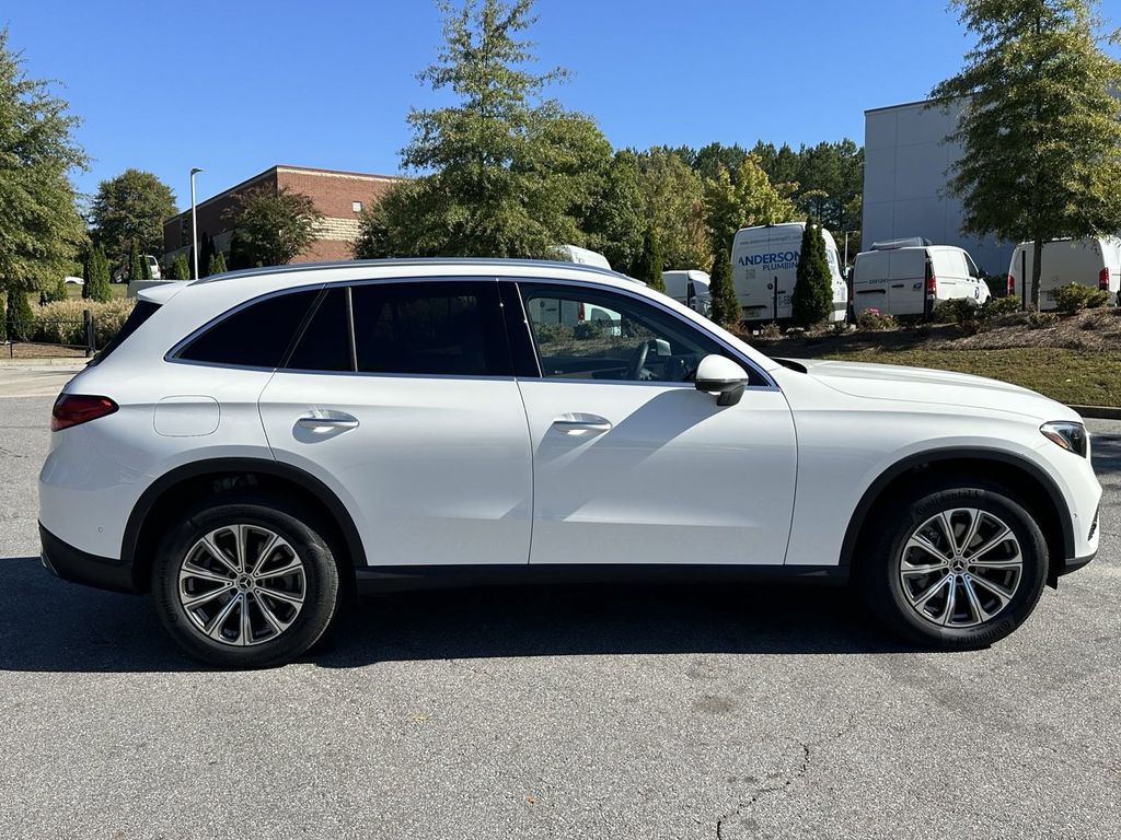 2023 Mercedes-Benz GLC GLC 300 9