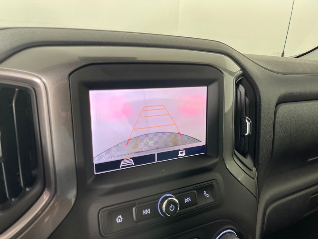 Thumbnail: 2026 Chevrolet Silverado 1500 - 31