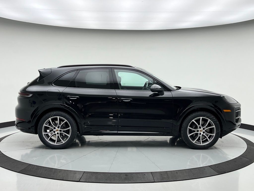 2025 Porsche Cayenne  10