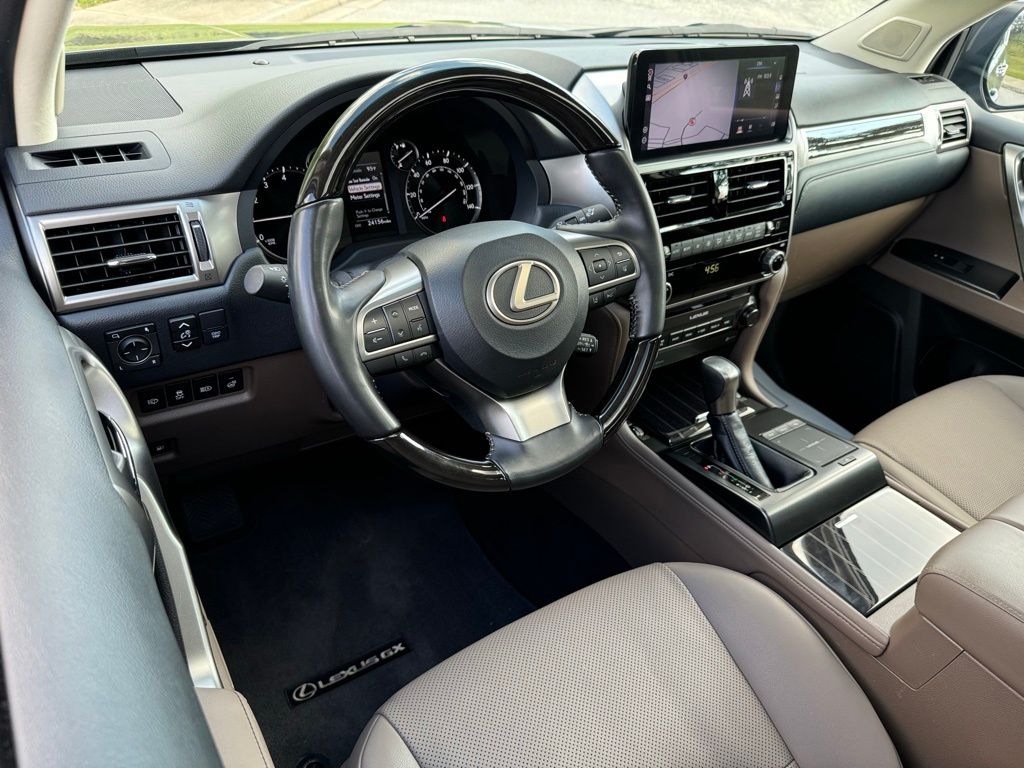 2023 Lexus GX 460 13