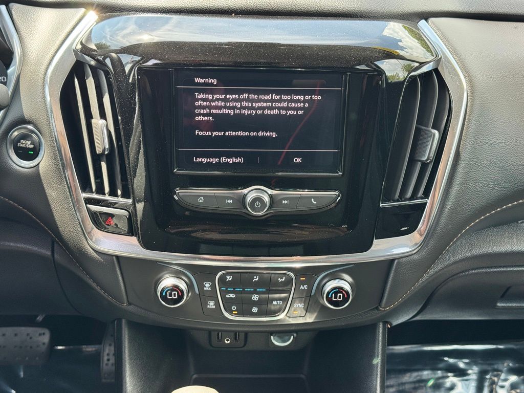 Used 2021 Chevrolet Traverse SUV