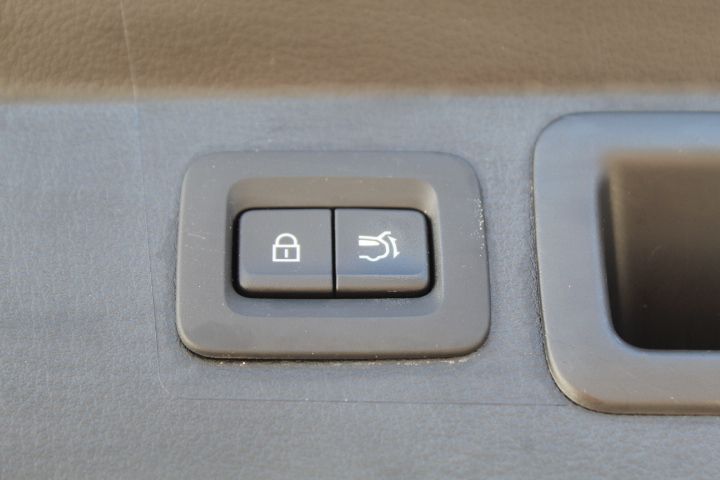 Used Car 2024 Mazda Cx-50  2.5 S Preferred Package For Sale Under $25,000 In Georgetown, Texas