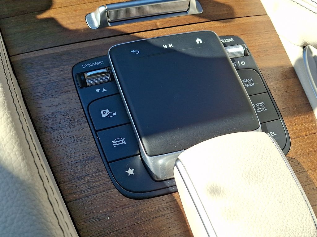 Thumbnail: 2024 Mercedes-Benz GLE - 22