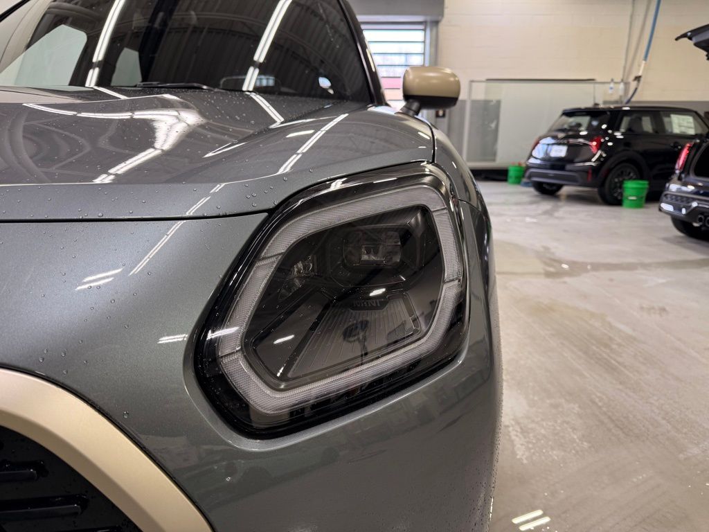 Thumbnail: 2026 MINI Cooper Countryman - 9