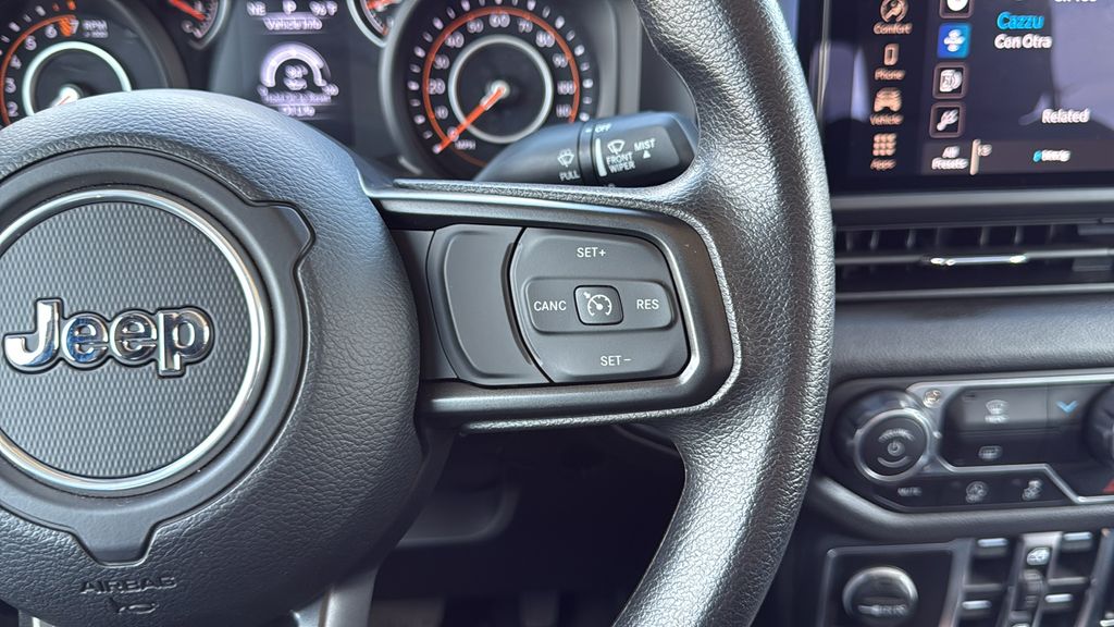 2025 Jeep Gladiator Nighthawk - Photo 19