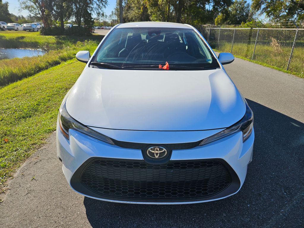 2021 Toyota Corolla LE 8