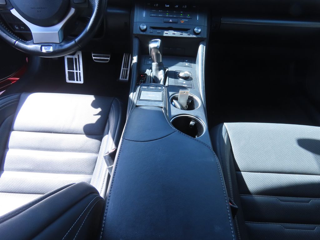 Thumbnail: 2017 Lexus RC - 9