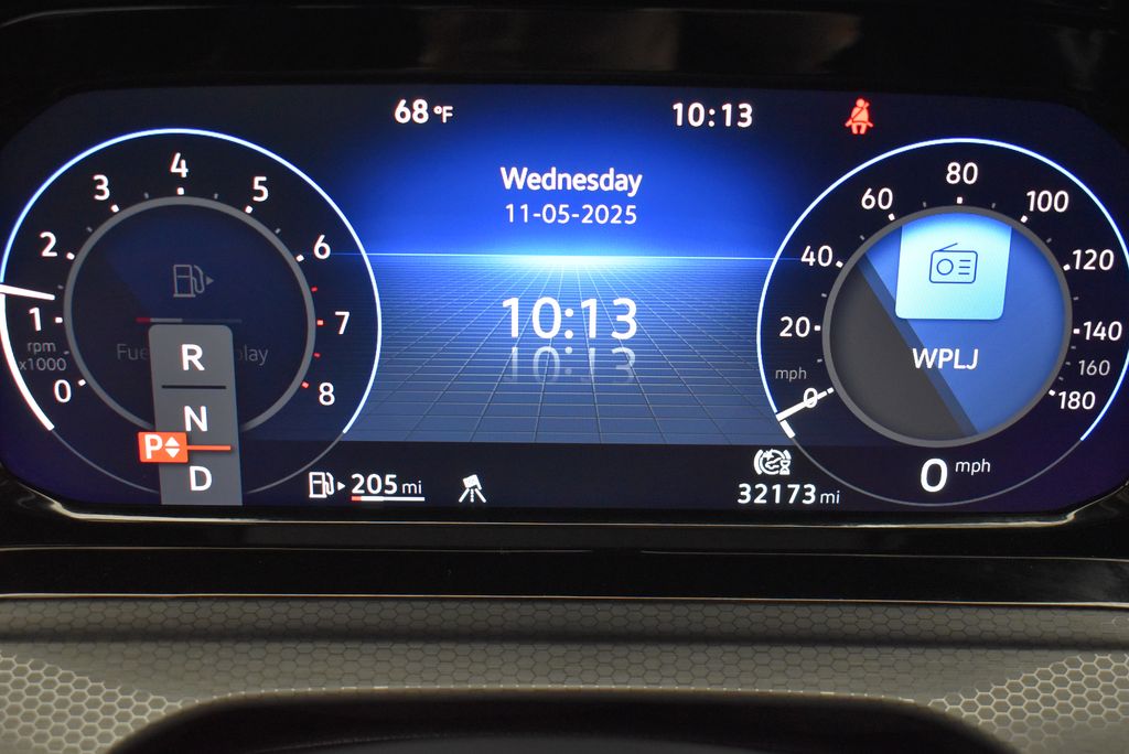 Thumbnail: 2024 Volkswagen Golf - 17