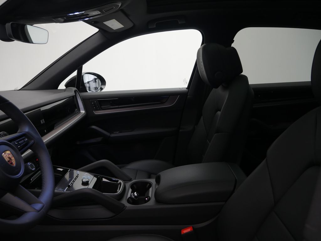 Thumbnail: 2026 Porsche Cayenne - 5