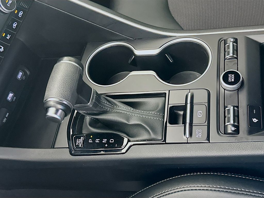 Thumbnail: 2022 Kia K5 - 17