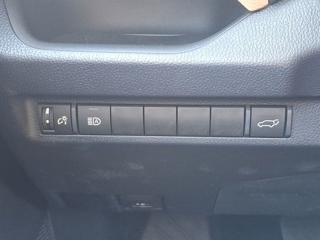 Thumbnail: 2023 Toyota RAV4 - 24