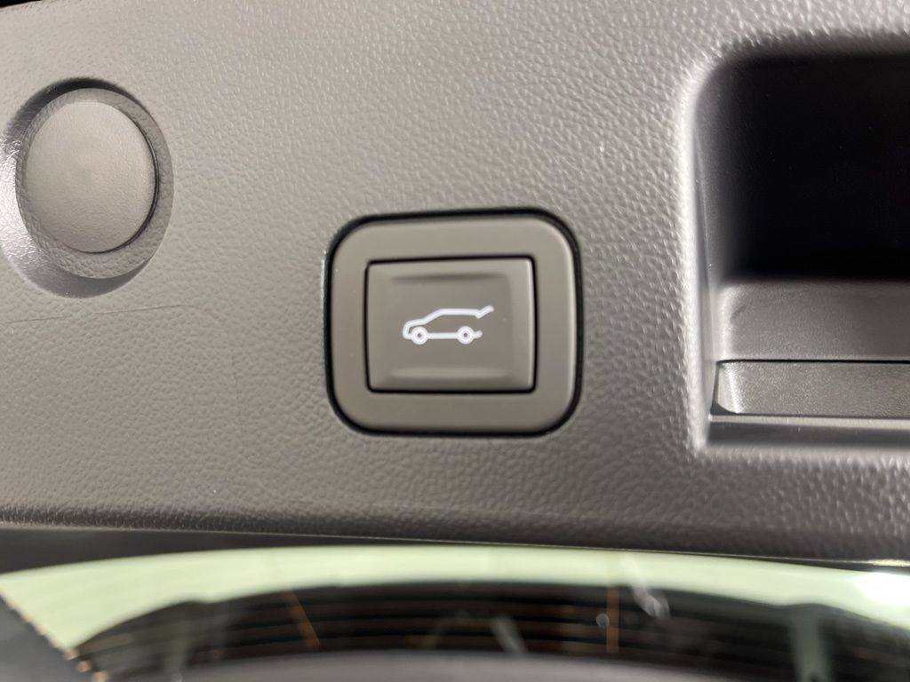 Thumbnail: 2026 Chevrolet Equinox - 22