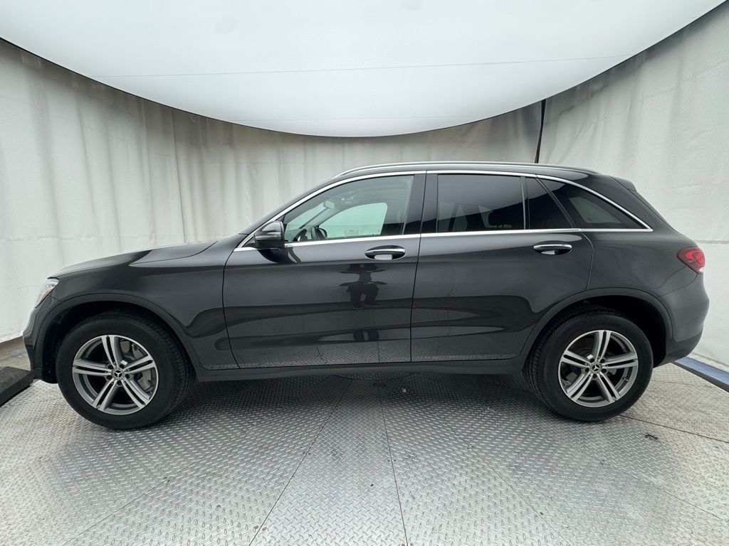2020 Mercedes-Benz GLC 300 2