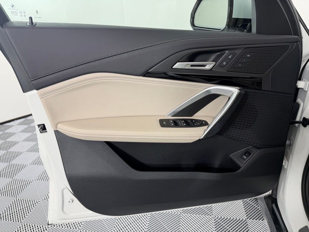 Thumbnail: 2023 BMW X1 - 15