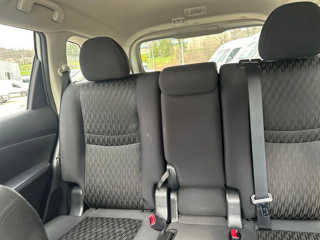 2019 Nissan Rogue SV Silver at John Sisson Motors