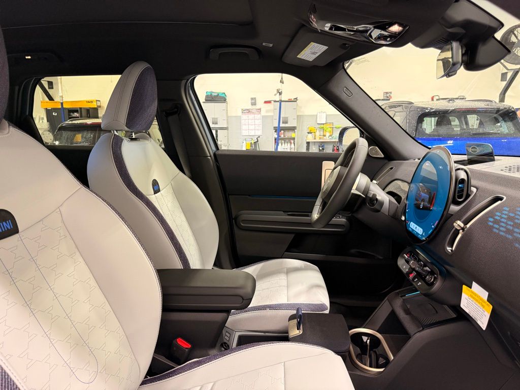 Thumbnail: 2026 MINI Cooper Countryman - 29