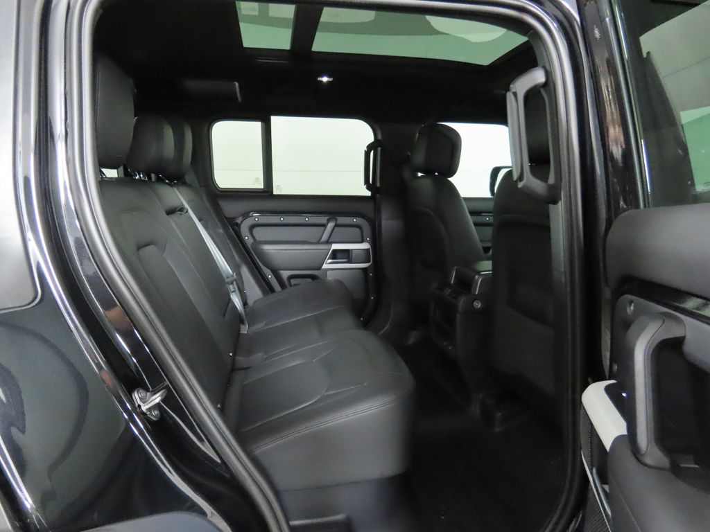 Thumbnail: 2023 Land Rover Defender - 23