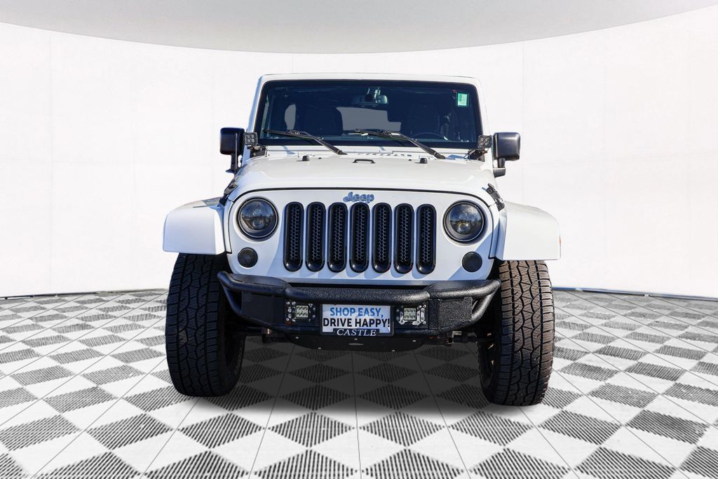 2016 Jeep Wrangler Unlimited Sahara 5