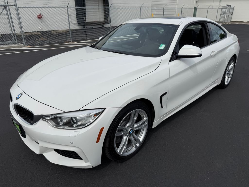 Alpine White 2014 BMW 4 Series Coupe Rear-Wheel Drive 8-Speed Automatic