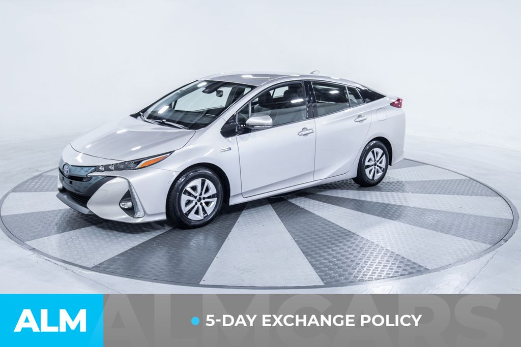 Used 2019 Silver Toyota Advanced image 3