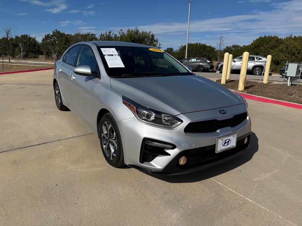 Thumbnail: 2019 Kia Forte - 3