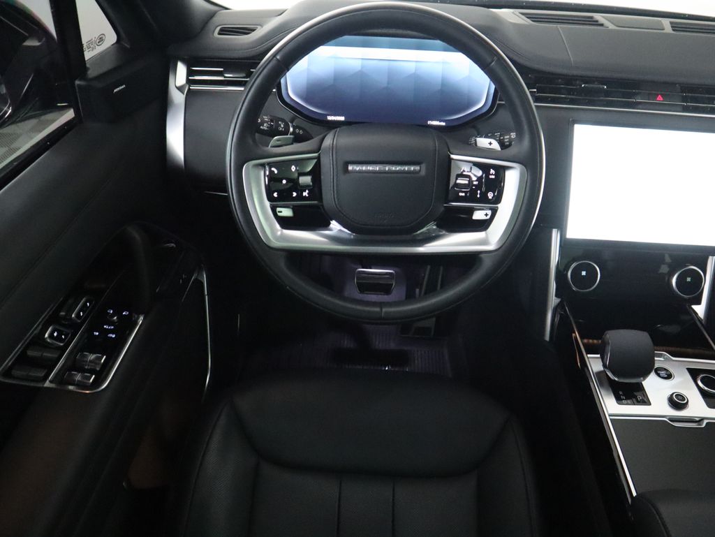 Thumbnail: 2023 Land Rover Range Rover - 10